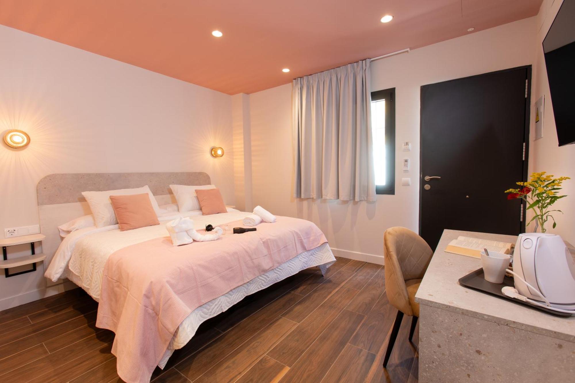 Boutique Rooms Playa Burriana Nerja Bagian luar foto