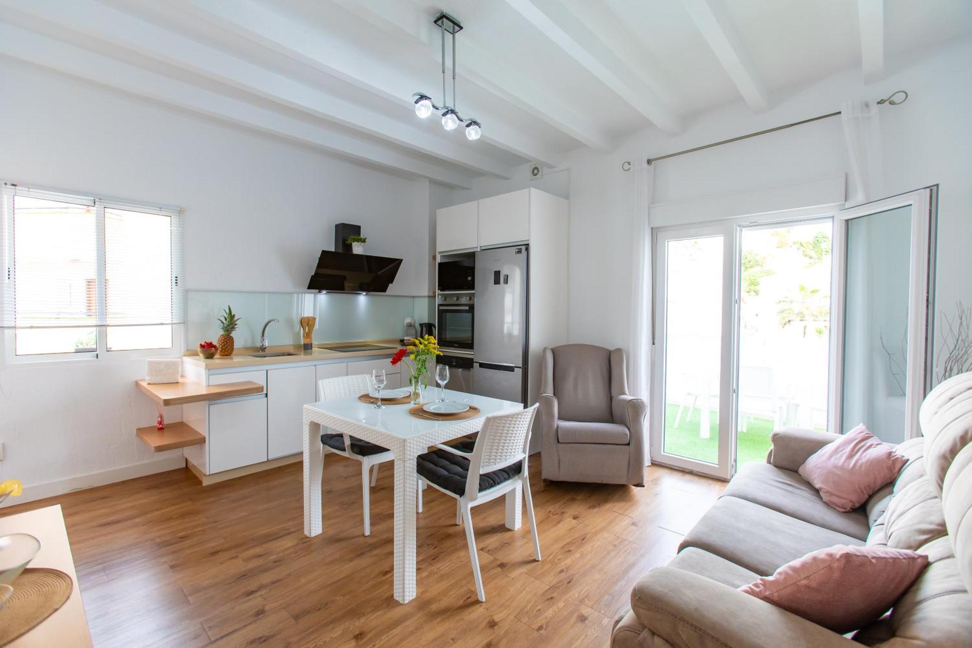 Boutique Rooms Playa Burriana Nerja Bagian luar foto